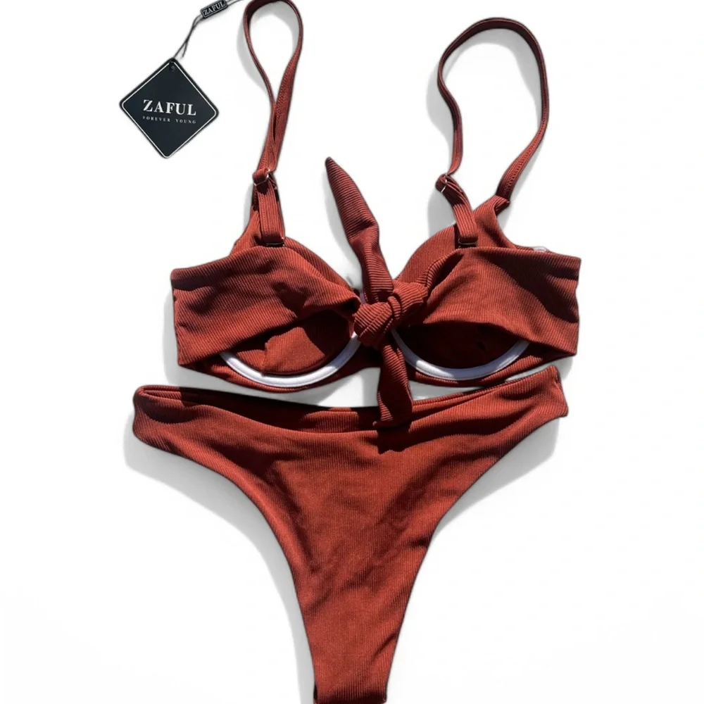 ZAFUL Underwire High Leg Ribbed Bikini With Temple Ombre NWT
